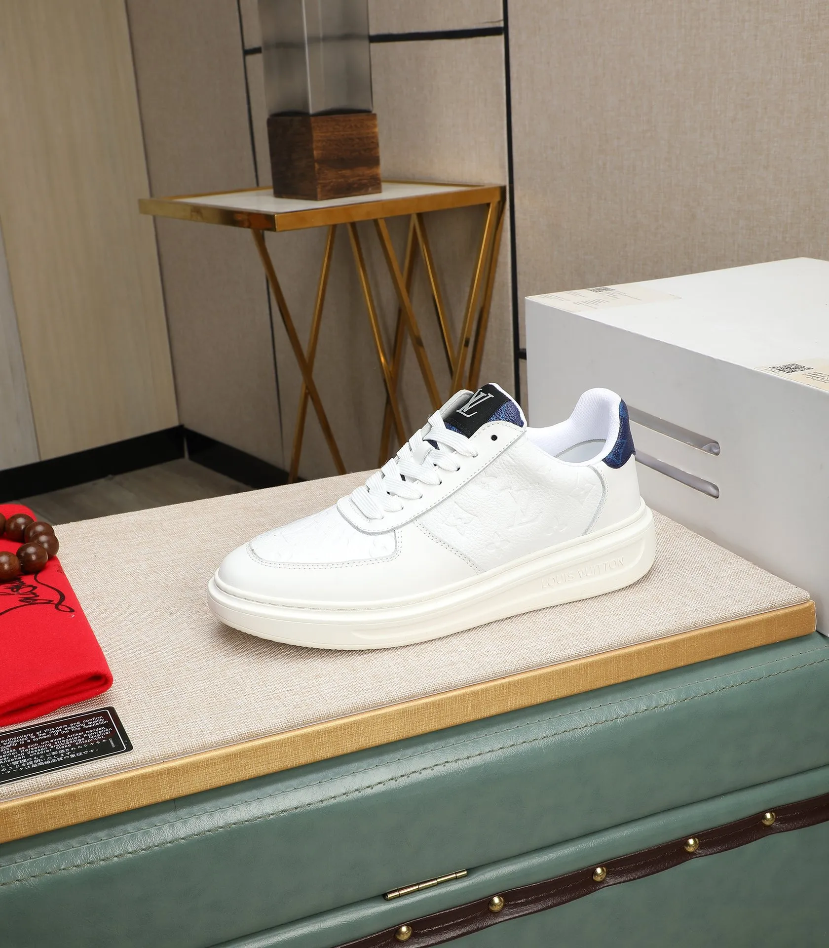 Men's shoes 💰540 💰(Niuli: full package) louis vuitton (Louis Vuitton/lv) top 🔍🔍 new models are on sale at the same time at the counter. The upper 🇮🇹 is imported from Italy, first-layer cowhide, and the lining is fully imported cowhide. 💪💪, completely 1⃣️ to 1 ⃣️Re-engraved🇮🇹💪💪, ⚠Sole: The original sole is specially provided by the original factory, the exclusive movable molded sole is super comfortable, ⚠The original factory follows the order, 🔍🔍high quality, you can enter and exit the counter at will, welcome to compare⚠. Code number:38-44